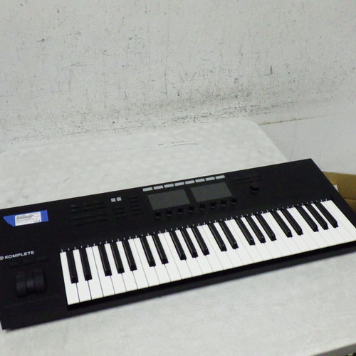Vist Large View of Product Image Which is Used Native Instruments Komplete Kontrol S49 Mk2