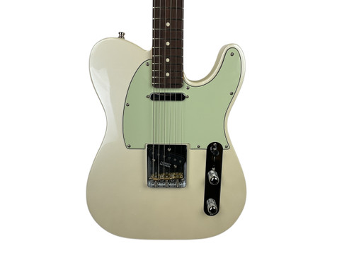 Vist Large View of Product Image Which is Used Fender 2025 AMERICAN PROFESSIONAL CLASSIC TELE T Type Electric Guitar White 6-String