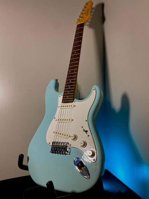 Vist Large View of Product Image Which is Used Tradition STRAT STYLE S Type Electric Guitar Blue 6-String