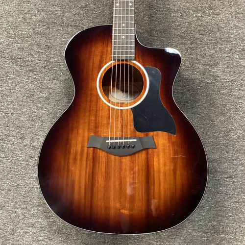Vist Large View of Product Image Which is Used Taylor 224CE-K DLX Solid Top Acoustic Guitar Sunburst