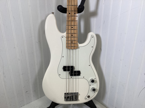 Vist Large View of Product Image Which is Used Fender MIM PRECISION BASS 2021 P Type Bass Guitar White 4-String