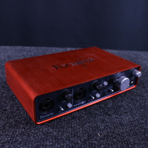 Vist Large View of Product Image Which is Used Focusrite SCARLETT 2I4 1ST GEN Computer Interface 2 A/D Recording Inputs