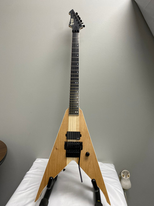 Vist Large View of Product Image Which is Used LEGION NAIL V Electric Guitar Natural 6-String