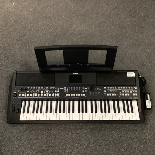 Vist Large View of Product Image Which is Used Yamaha PSR-SX600 61-Key Synthesizer 61-Key