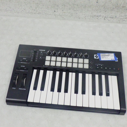 Vist Large View of Product Image Which is Used Novation Launch Key 25 