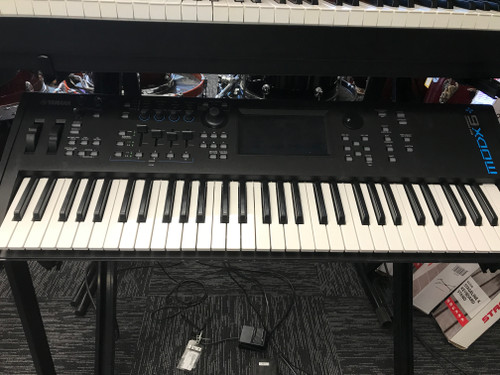 Vist Large View of Product Image Which is Used Yamaha MODX6 PLUS 61-Key Keyboard 61-Key