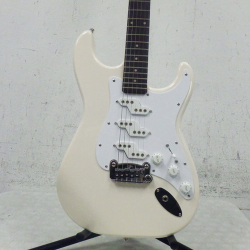 Vist Large View of Product Image Which is Used G&l Tribute Comanche   White 6-String