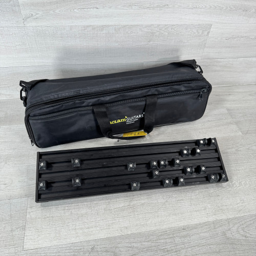 Vist Large View of Product Image Which is Used Aclam Guitars Smart Track S1 Pedalboard
