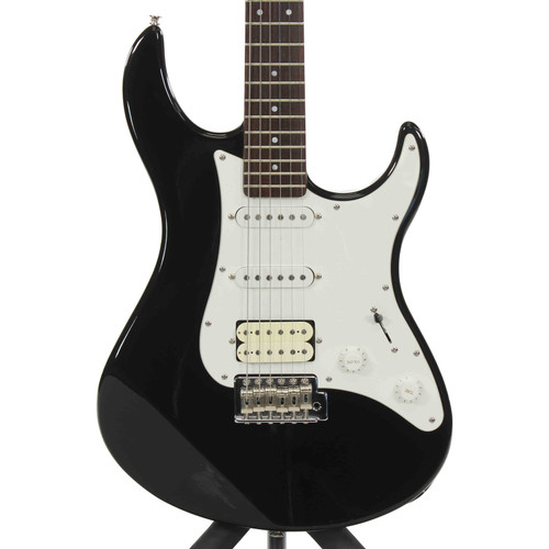 Vist Large View of Product Image Which is Used Yamaha PACIFICA PAC012 S Type Electric Guitar Black 6-String