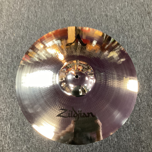 Vist Large View of Product Image Which is Used Zildjian A CUSTOM Crash Cymbal 18"