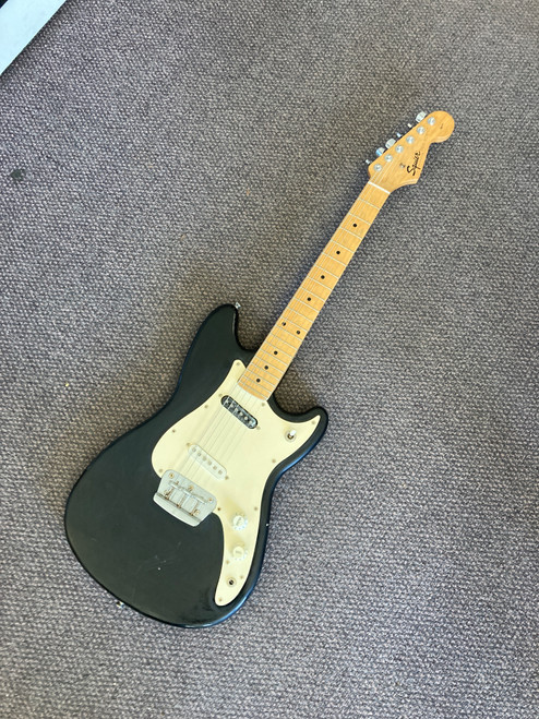 Vist Large View of Product Image Which is Used Squier DUO SONIC Offset Double Cutaway Electric Guitar Black 6-String