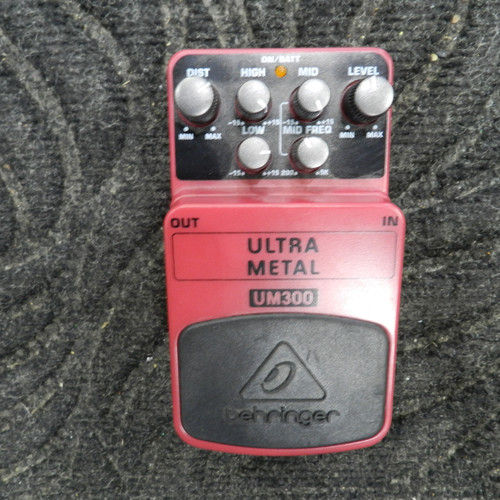 Vist Large View of Product Image Which is Used Behringer UM300 Distortion Pedal