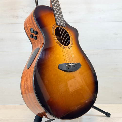 Vist Large View of Product Image Which is Used Breedlove ORGANIZ SOLO PRO CONCERT ED CE Acoustic Guitar Sunburst