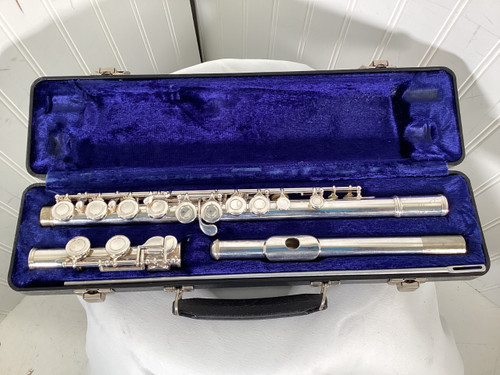 Vist Large View of Product Image Which is Used Armstrong 104 Student Flute