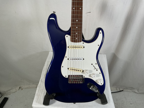 Vist Large View of Product Image Which is Used Squier AFFINITY STRAT S Type Electric Guitar Blue 6-String