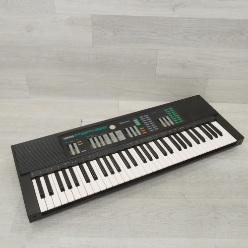 Vist Large View of Product Image Which is Used Yamaha PSR-32 61-Key Keyboard