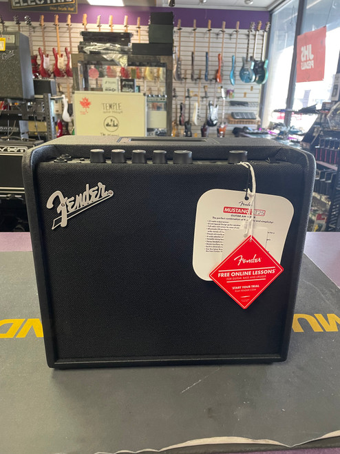 Vist Large View of Product Image Which is Used Fender MUSTANG LT25 1 x 8 Solid State Amplifier 1 x 8