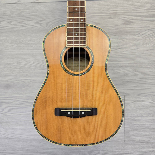 Vist Large View of Product Image Which is Used Mitchell MU-70 Ukulele Natural