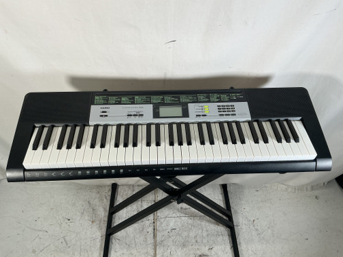 Vist Large View of Product Image Which is Used Casio BATTERY ONLY -- LK-135 61-Key Keyboard 61-Key