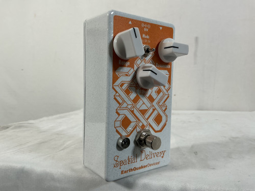 Vist Large View of Product Image Which is Used Earthquaker Devices SPATIAL DELIVERY Volume Pedal