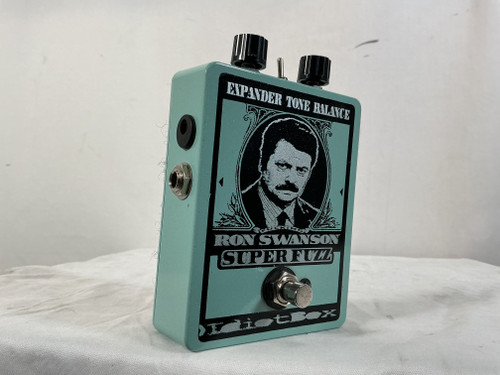 Vist Large View of Product Image Which is Used IDIOTBOX RON SWANSON SUPER FUZZ Fuzz Pedal
