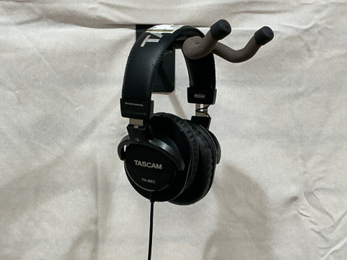 Vist Large View of Product Image Which is Used Tascam THMX2 Headphones