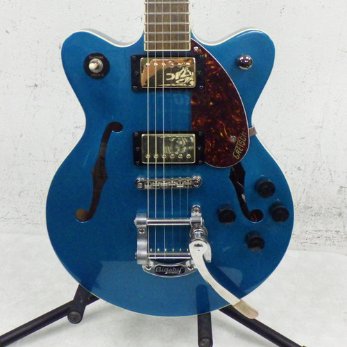 Vist Large View of Product Image Which is Used Gretsch G2657T Semi-Hollow Electric Guitar Blue 6-String