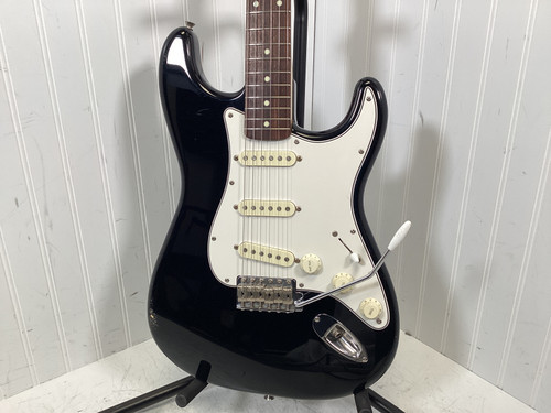 Vist Large View of Product Image Which is Used Squier 1987 E SERIES MIJ STRAT Vintage S Type Electric Guitar Black 6-String