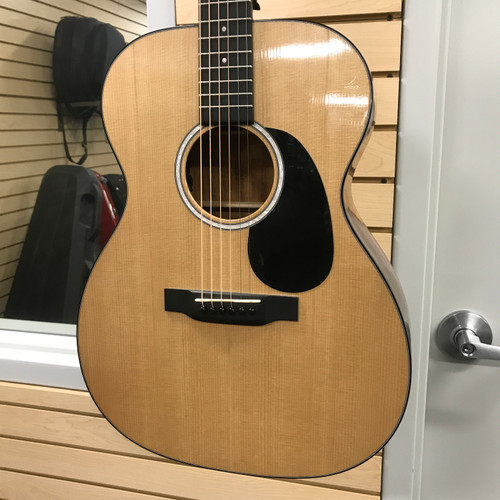 Vist Large View of Product Image Which is Used Martin 000-12E KOA Solid Top Acoustic Guitar Natural