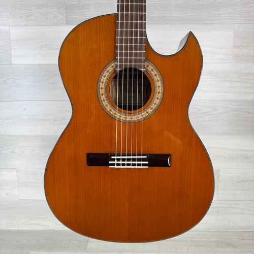 Vist Large View of Product Image Which is Used Alvarez RC20SC Classical Nylon String Acoustic-electric Guitar - Natural
