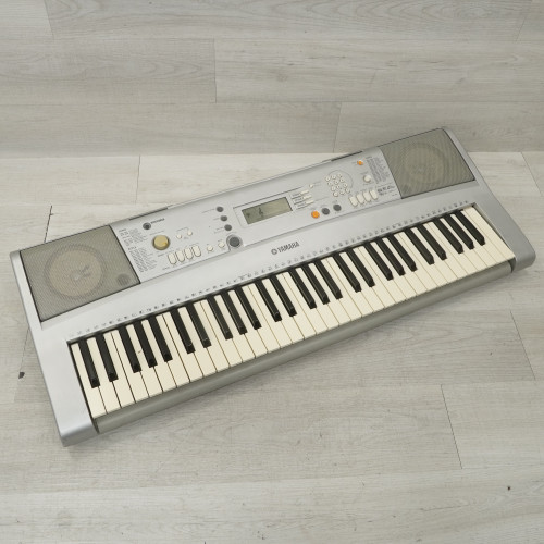 Vist Large View of Product Image Which is Used Yamaha YPT-300 61-key Keyboard