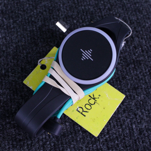 Vist Large View of Product Image Which is Used Soundbrenner PULSE W/CHARGING CABLE Instrument Tuner or Metronome