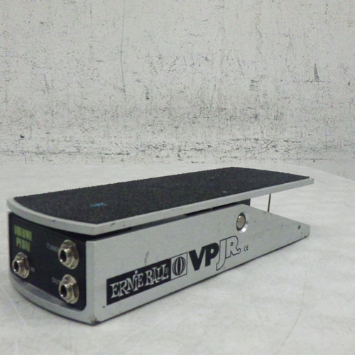 Vist Large View of Product Image Which is Used Ernie Ball VP JR VOLUME PEDAL Volume Pedal