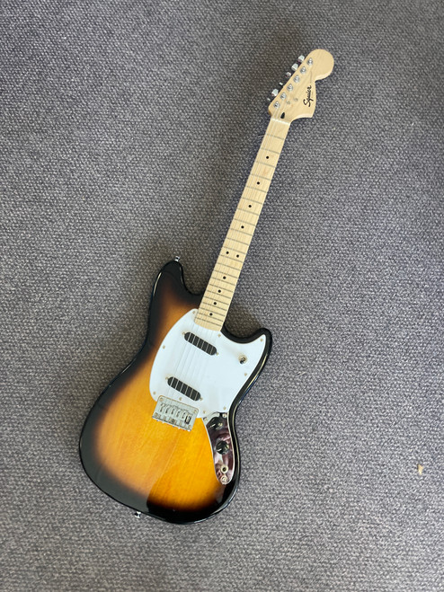 Vist Large View of Product Image Which is Used Squier MUSTANG Electric Guitar Tobacco Sunburst 6-String