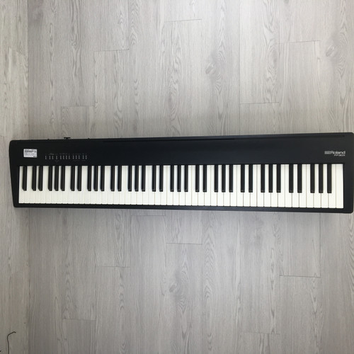 Vist Large View of Product Image Which is Used Roland FP-30X 88-KEY KEYBOARD W/AC 88-Key Keyboard 88-key