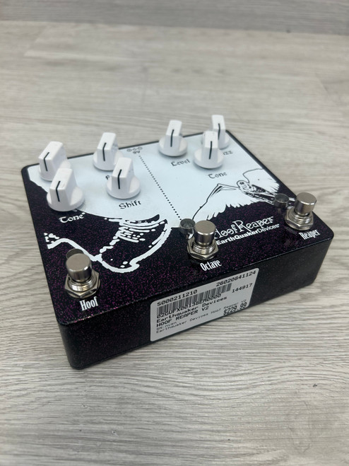 Vist Large View of Product Image Which is Used Earthquaker Devices HOOF REAPER V2 Fuzz Pedal