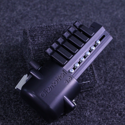 Vist Large View of Product Image Which is Used GIZMOTRON 2.0 Guitar Accessory