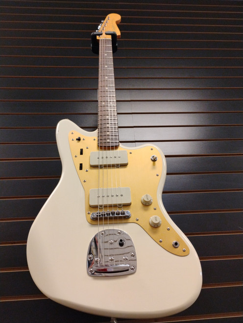 Vist Large View of Product Image Which is Used Squier JAZZMASTER Electric Guitar White 6-String