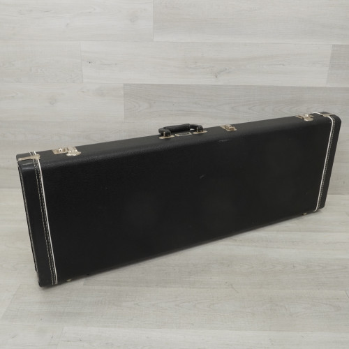 Vist Large View of Product Image Which is Used Fender Classic Series Hardshell Guitar Case