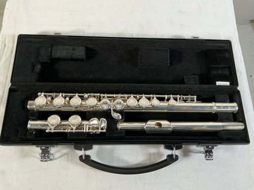 Vist Large View of Product Image Which is Used Yamaha 211 FLUTE Student Flute