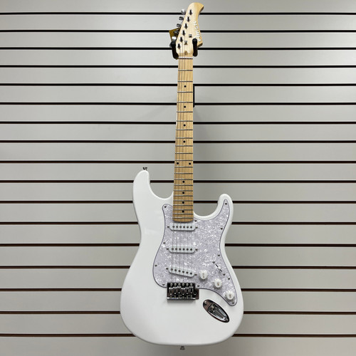 Vist Large View of Product Image Which is Used - AMATI S STYLE ELECTRIC GUITAR 