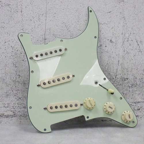 Vist Large View of Product Image Which is Used Dmarzio Loaded Pickgaurd Hs-3 W/ajax Cap Guitar Pickup