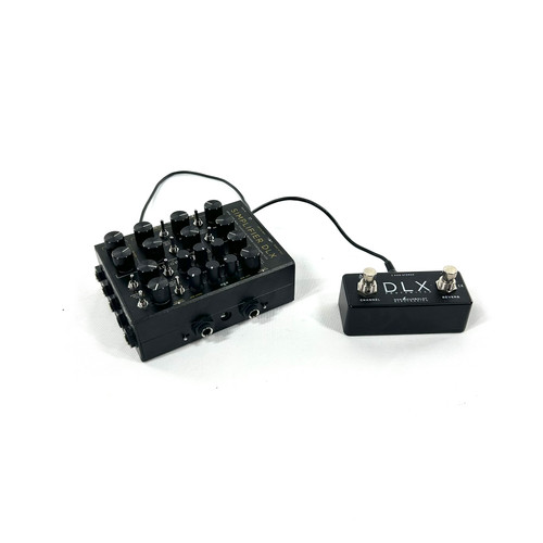 Vist Large View of Product Image Which is Used DSM Humboldt Simplifier DLX W/FS Multi-FX Pedal