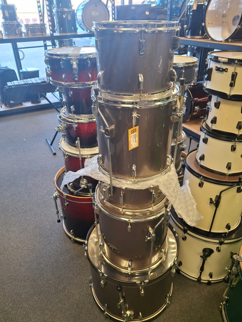 Vist Large View of Product Image Which is Used Pearl ROADSHOW 5 PIECE Drum Shell Kit Other 22" Kick Drum