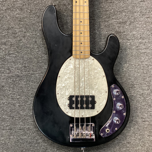 Vist Large View of Product Image Which is Used Dillion ELECTRIC BASS Bass Guitar Black 4-String