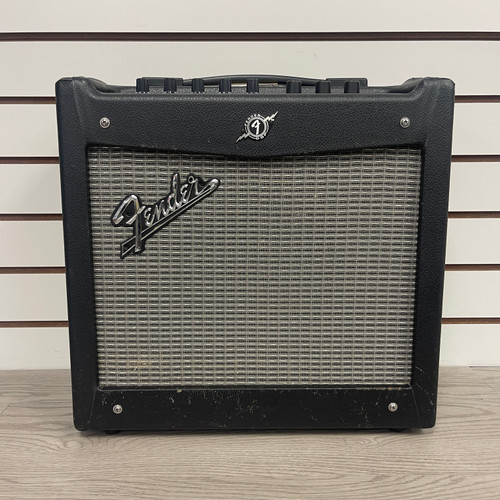 Vist Large View of Product Image Which is Used - Fender MUSTANG 1 V.2 1 x 8 Solid State Amplifier