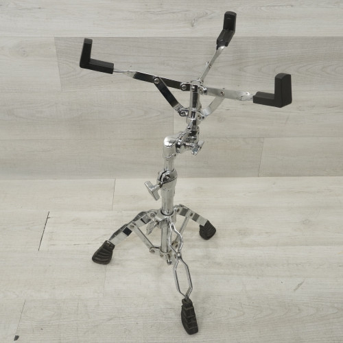 Vist Large View of Product Image Which is Used Mapex Snare Stand