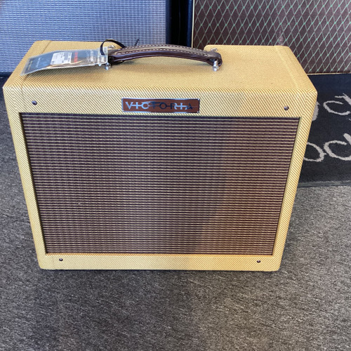 Vist Large View of Product Image Which is Used Victoria Amps 5112 1 x 12 Tube Combo Amplifier 1 x 12