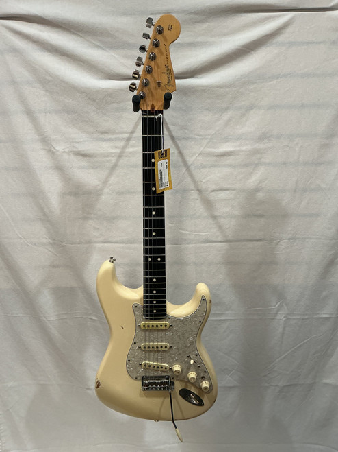 Vist Large View of Product Image Which is Used Fender 2018 PROFESSIONAL STRAT WITH MODS S Type Electric Guitar White 6-String
