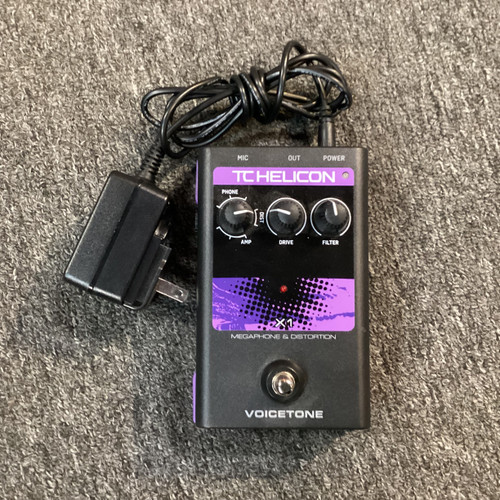 Vist Large View of Product Image Which is Used TC Helicon X1 MEGAPHONE DISTORTION Multi Effects